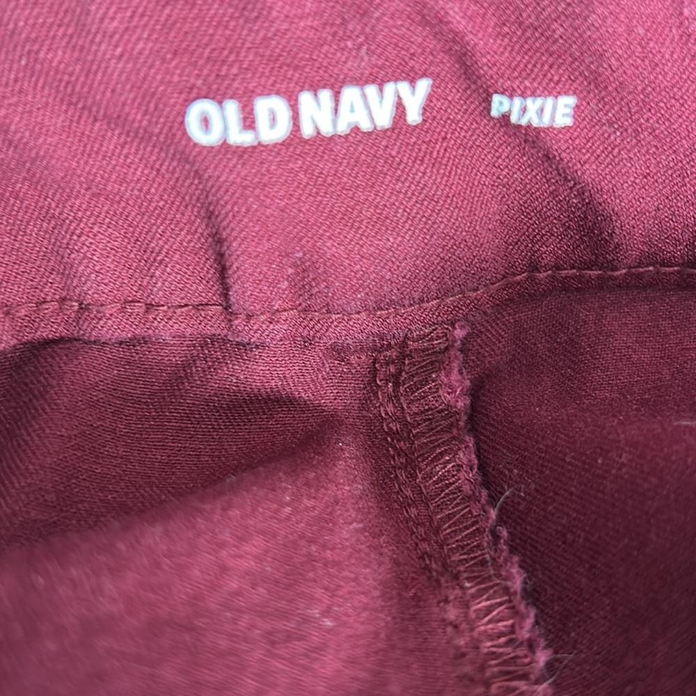 Old navy pixie pant - Picture 4 of 7
